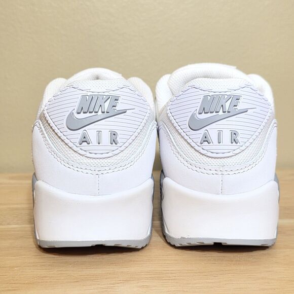 Nike Air Max 90 FN8005-100 Jewel White Smoke Gray Shoes Men\'s Size 7.5 Women\'s 9